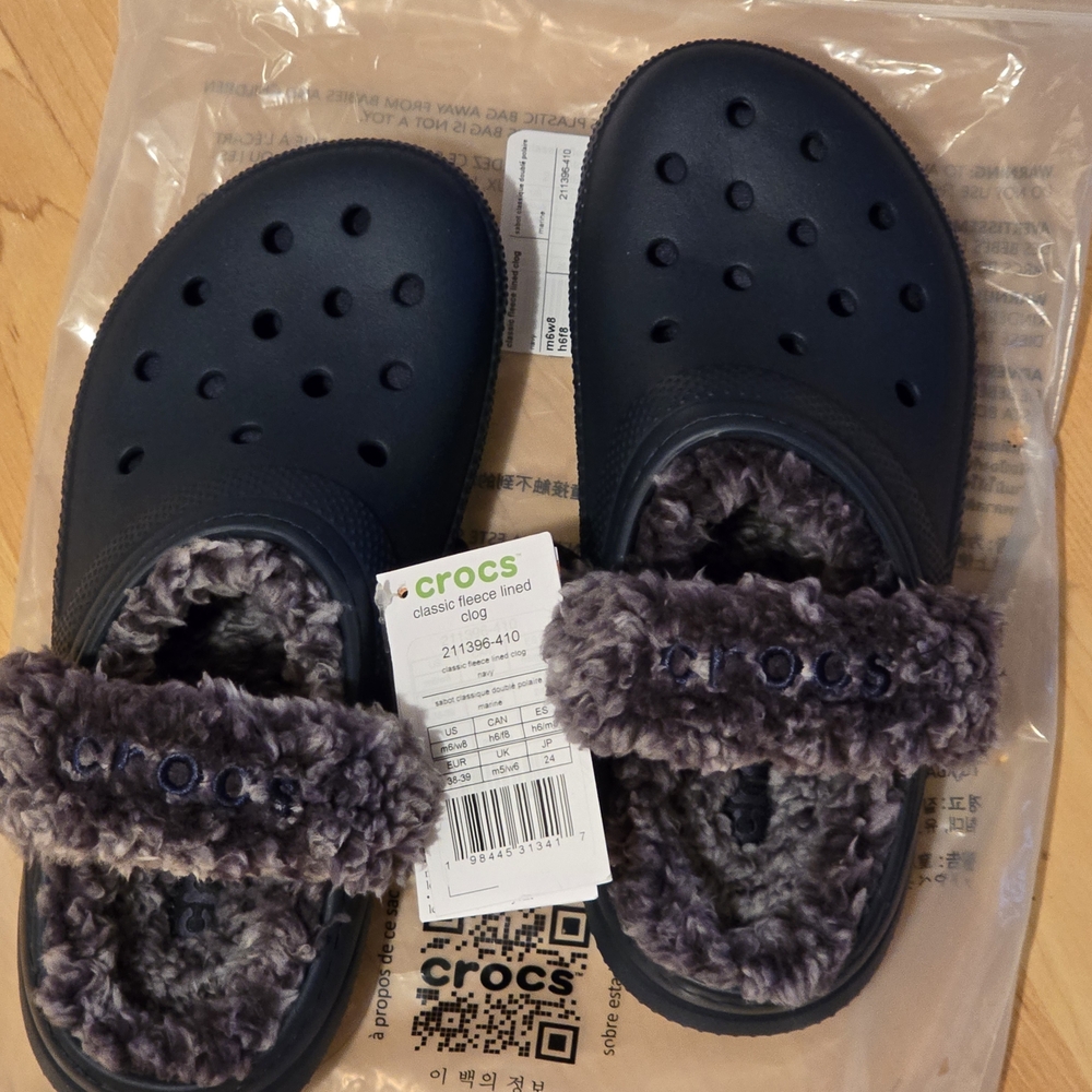 CROCS Navy Fleece Lined Clogs